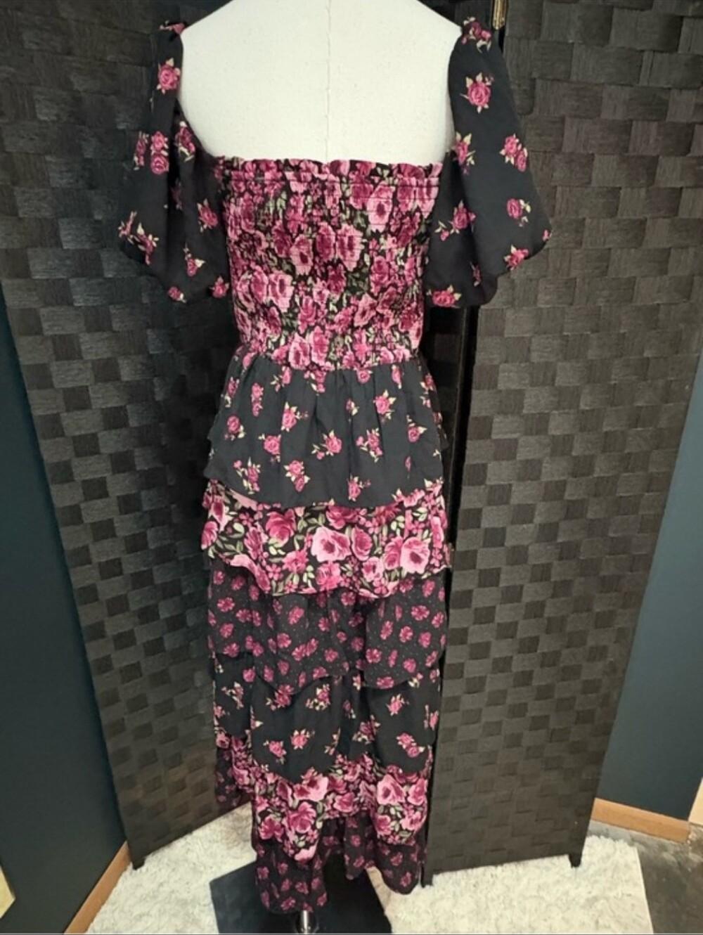 Dry Goods Crystal Doll Puff Sleeve Tiered Midi Dress - Picture 4 of 6